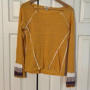 Sundance Long Sleeve Tee Mustard Brown  Ruffle Lace 34 Sleeve  Boho Scoop-neck